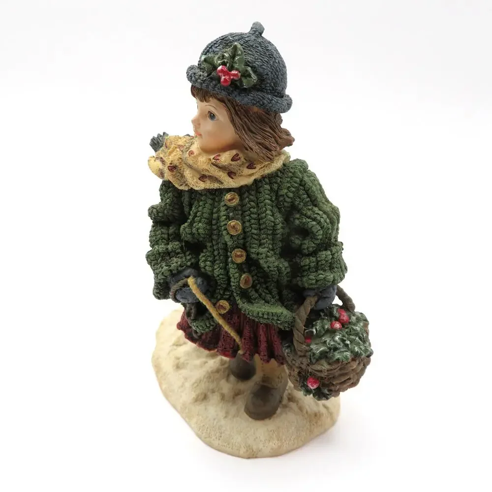 Yesterday's Child Courtney w/ Phoebe Over the River Dollstone Collection Figure